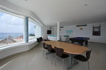 فندق Peninsula Grand كوزوميل