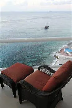 Peninsula Grand Cozumel Hotel