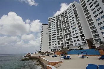 Peninsula Grand Cozumel Hotel 3*,